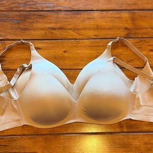 Soma Vanishing 360 wireless bra 36ddd (2)